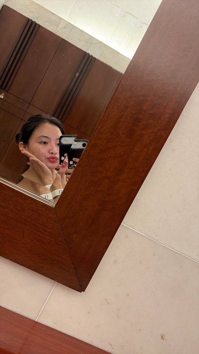 Juli tweet media