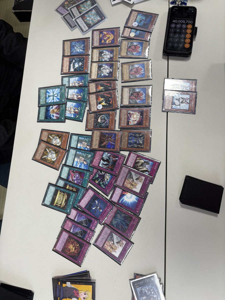 MasterH_925's tweet photo. 本日のドラフト

ラギア
BF
TGガジェHERO
ガエル帝

誰にもカットされない初手ピックでラギアのパーツを集め続けた男がそのまま右手を光らせ優勝
ちなみに俺はそこそこ綺麗なガエル帝で0-4した https://t.co/IfbmJgGXt0