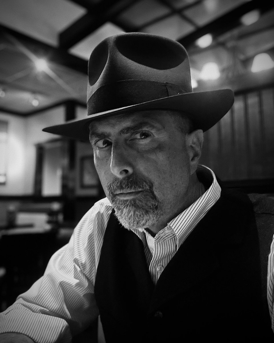 fedorachronicle's tweet image. #NoirAlleySaturday #BlackAndWhite #FilmNoir

facebook.com/share/p/1QTESA…