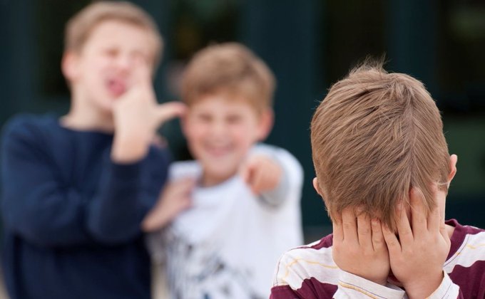PoliciaMV's tweet photo. 🧒💙2 de mayo, #DíaContraElAcosoEscolar
🚫El bullying no es un juego
🤝Es un problema que nos implica a todos
👮Desde #AgenteTutor trabajamos para prevenir, detectar y ayudar
👉Si ves algo, no mires hacia otro lado
#StopBullying
#PolicíaMV https://t.co/tOqFdH8DDf