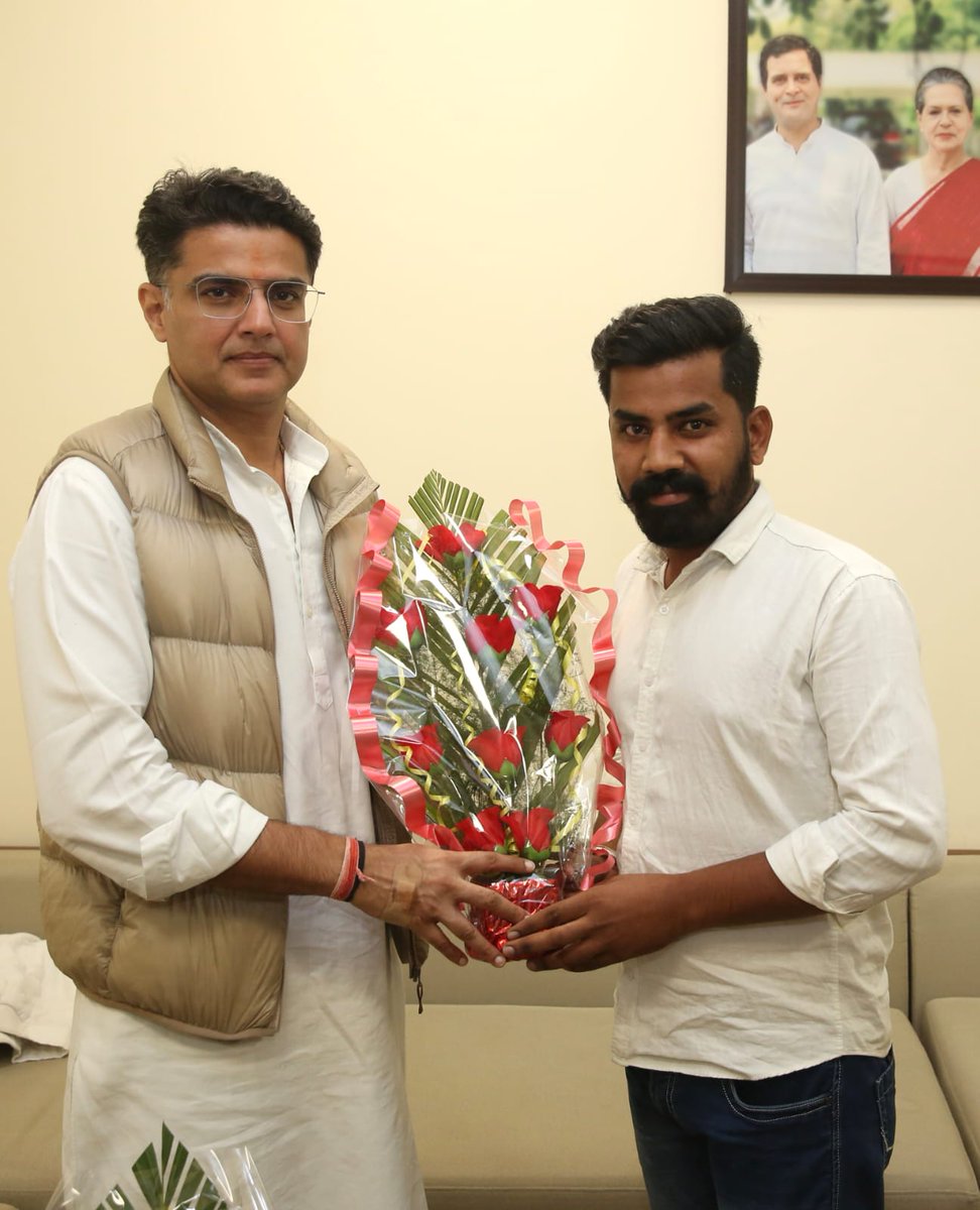 धीरज जी गुर्जर हिंडोली बुंदी  को जन्मदिन की हार्दिक बधाई एवं शुभकामनाएं..🌺
ईश्वर से आपके उत्तम स्वास्थ्य एवं दीर्घायु जीवन की मंगलकामना करता हूं।।
<a href="/DheerajRanipura/">धीरज गुर्जर हिंडोली बुंदी</a>