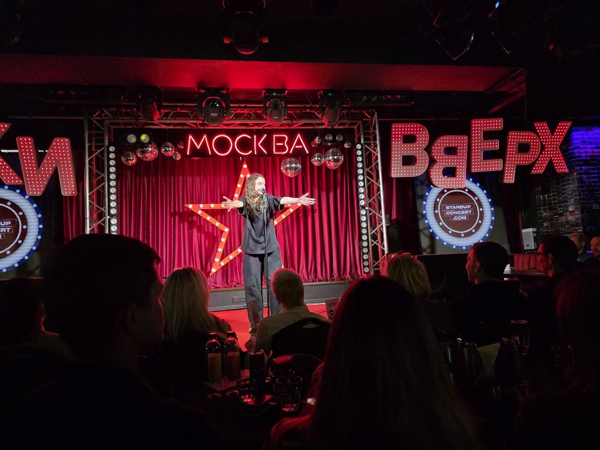 Mealinasy's tweet image. Кто-то уже ходил на Comedy women? Как вам?) 
#comedy #women #Russia #girls #furryartist