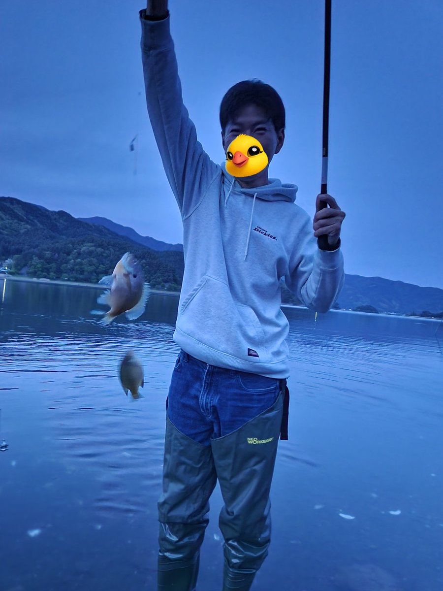 えりな tweet media