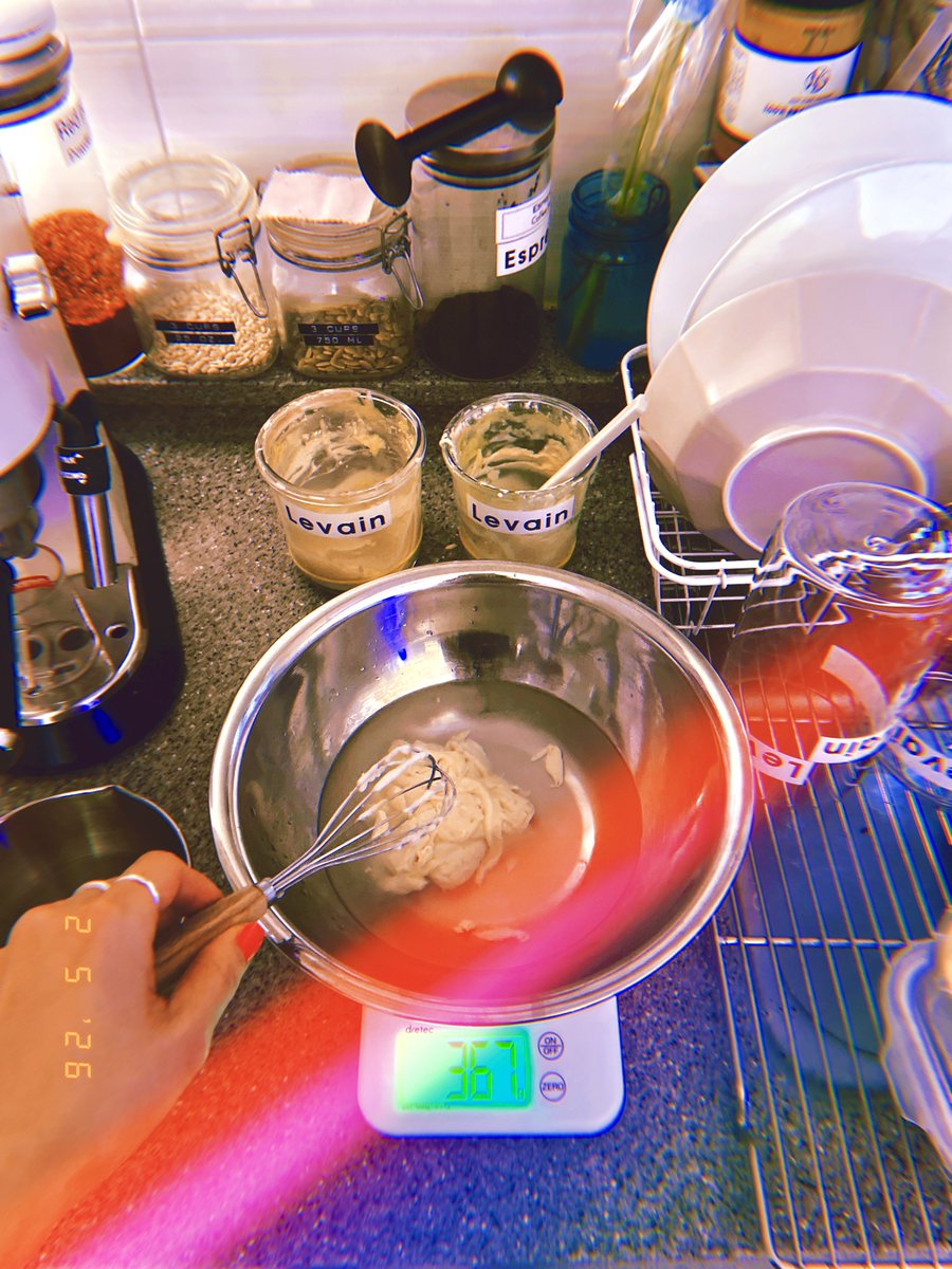 DrewVanilla_'s tweet photo. 🥖#발효시작
water 266g
Levain 103g
Bread flour 362g
salt (1t) 7g
olive oil 18g
=Sourdough 749g

#May2 #saturday #630pm
#ｓａｔｕｒｄａｙｖｉｂｅｓ https://t.co/ti5MeMkwjp