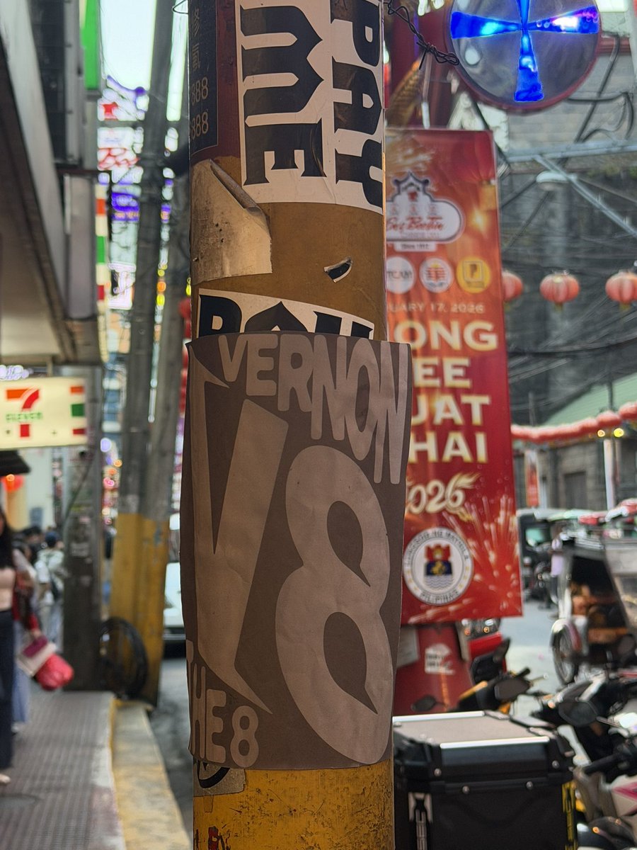 maybeitswill's tweet image. #V8HUNT #V8HUNTxMNL 

📍 Binondo, Manila, Philippines 🇵🇭 

@pledis_17 @vernonlineph_ @xuminghaoph 

#V8 #VERNON #THE8