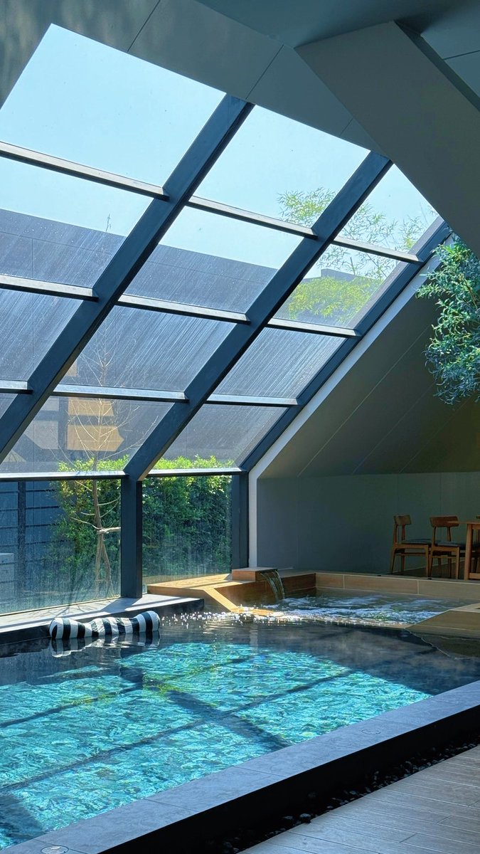 Bvanillasky's tweet photo. ถ้าไปปาร์ตี้pool Villaรอบหน้า ขอทริปที่แต่งตัวสวย ถ่ายรูปฉ่ามมมมม นอนไม่เกินตี2 ใครร้องเกะยันเช้าไม่ให้ไป ตื่นเช้ามาสวยๆ แต่งตัว ถ่ายรูปต่อ ล่ะสายๆไปคาเฟ่ ได้ม่ะ ทำแบบนี้ได้ม่ะ ไม่หลับไม่นอน เมาฉ่ามมม ไม่เอาาาาา555555555 https://t.co/FUNASpirOk