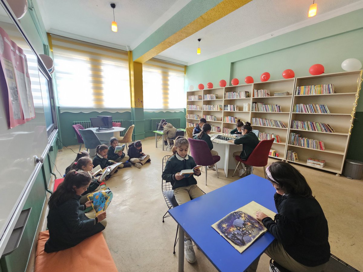 KovanGonul's tweet photo. Hakkarili miniklerle kütüphanede...
Hakkari/Yüksekova -Adaklı Köyü-
Borsa İstanbul Şehit Er Lezgin Han İlkOrtaokulu 

@tcmeb @il_mem_45 @sehzadelermem @manisasehitler https://t.co/IPm6U4l0nF