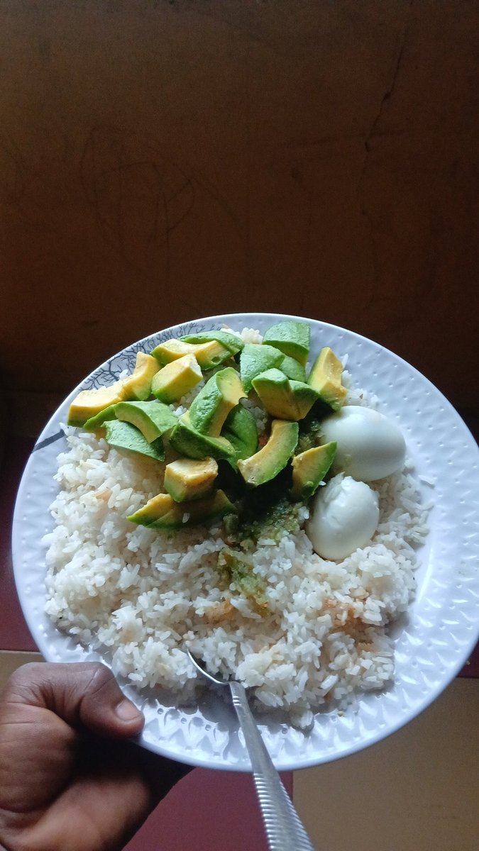 Ezmalay1z's tweet image. W angwamo in the kitchen 

#chefsmith #avocado #egg #pepper