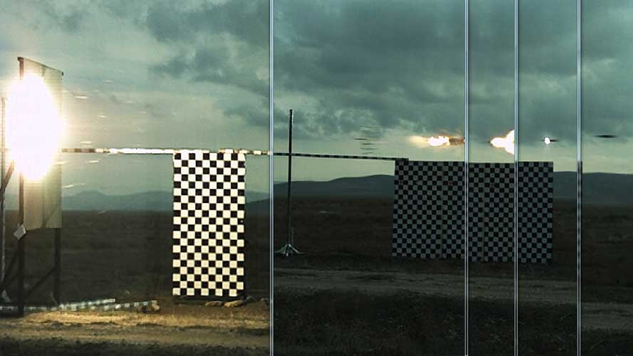 TurkishCentury's tweet image. 💥 #Aselsan's ATOM™ 25/35mm air-burst munitions ―used on #KORKUT CIWS― are programmed to detonate near fast-moving targets, launching hundreds of projectiles to shred &amp;amp; destroy them mid-flight. This technology renders multi-barrel systems (like US-made #Phalanx) obsolete. 🇹🇷