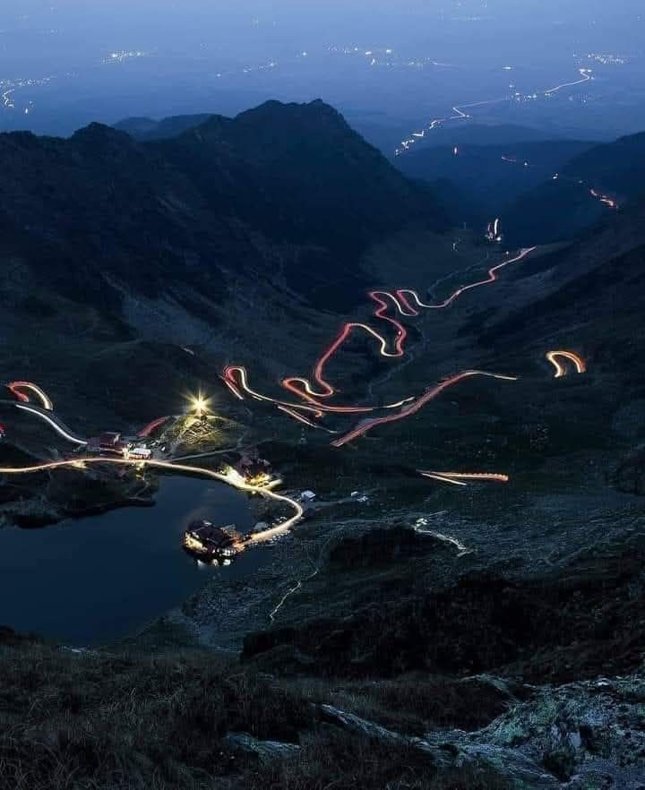 angelicaio81153's tweet image. Transfagarasan Highway and Balea Lake Fagaras Mountains Carpathian Mountains Transilvania Romania 

Cosmin Stan #professional #photography