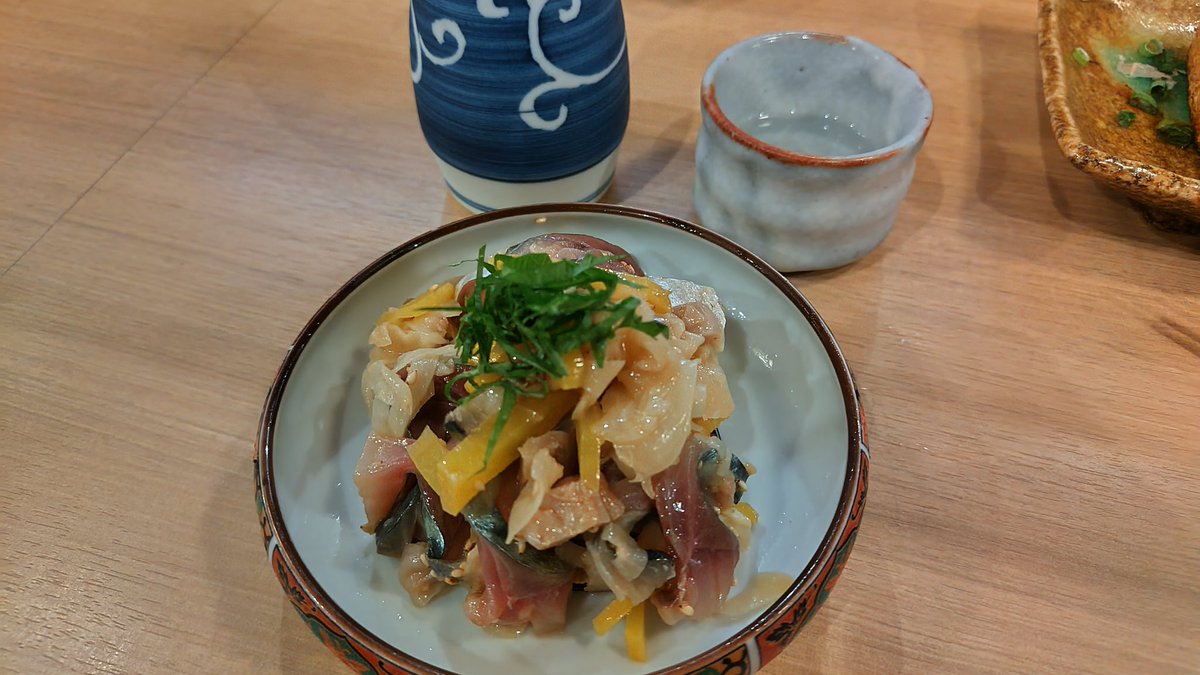 新潟の美味しいもの食べてます🍶
さばたく美味い🐟️✨

なかなか当たりませんね、食べ終わったらまたパトロールビデオ見直さないと・・・😥

#新潟
#のどぐろ塩焼き
#栃尾の油揚げ
#竹の子醤油焼き
#さばたく