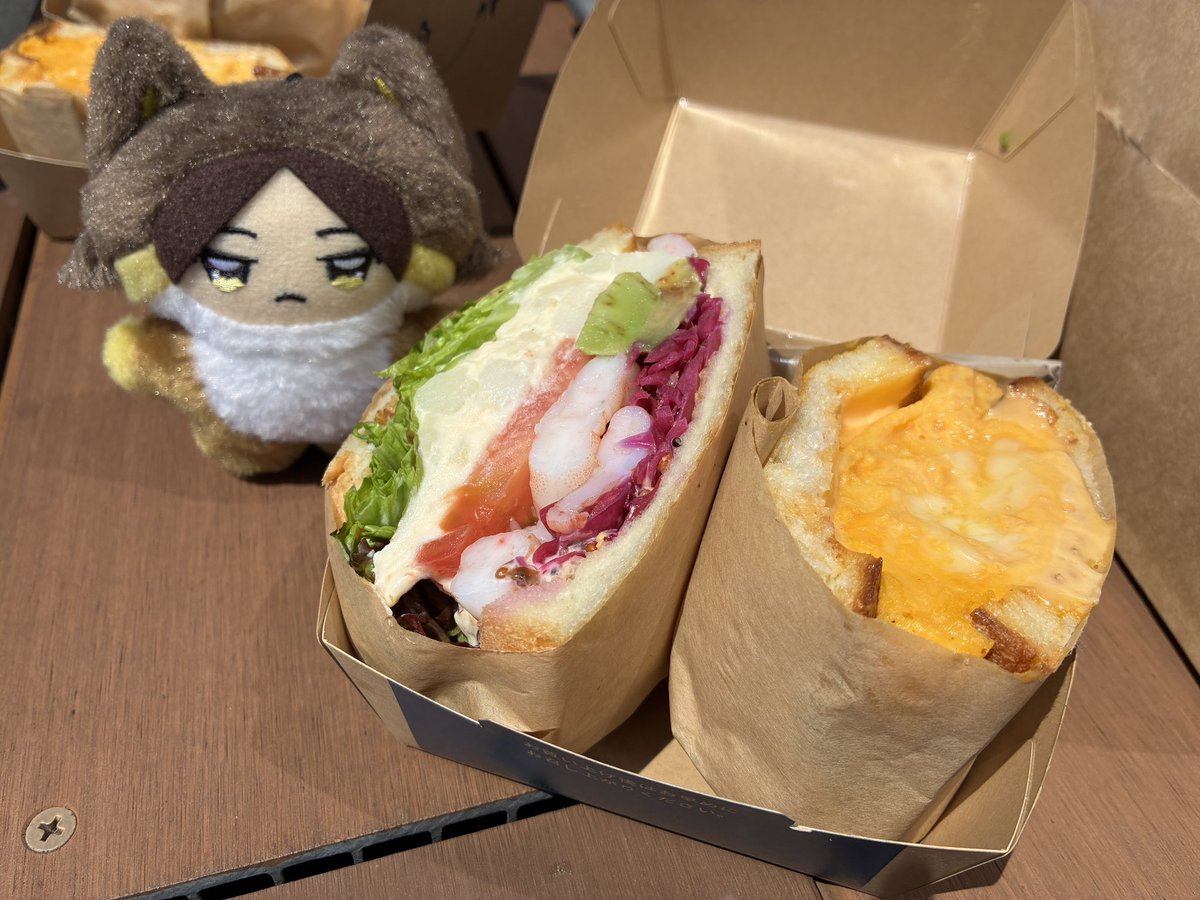 うめこ tweet media