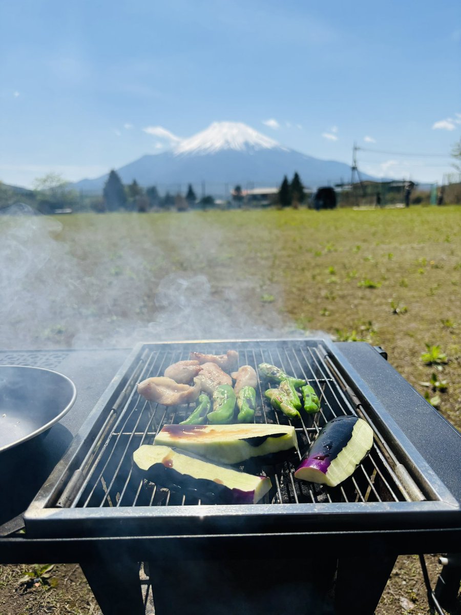 JIN_Camp6's tweet photo. 富士山観ながら久しぶりのやつ
#キャンプ https://t.co/9AP8eY9XjT