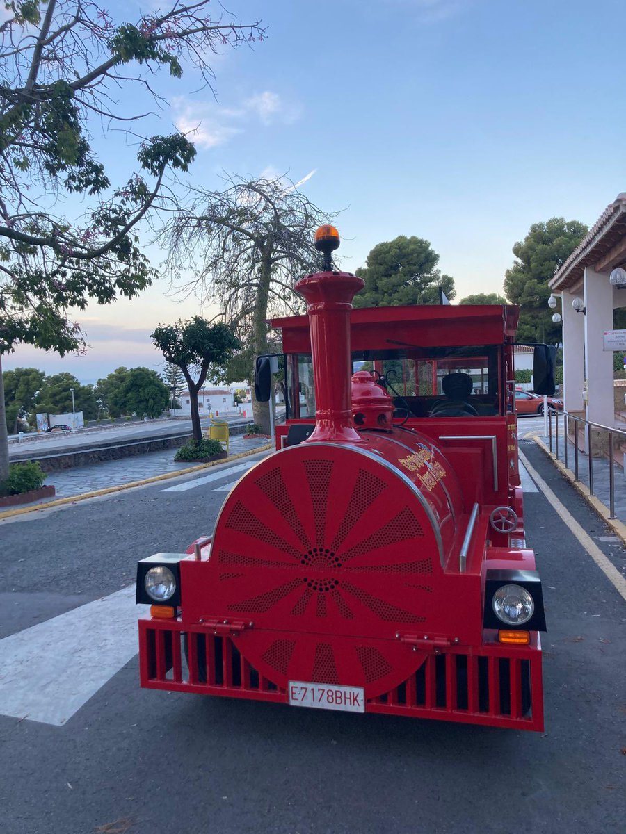 CuevadeNerja's tweet photo. 🚧 IMPORTANTE | ¡Cambio en RECORRIDO Y PARADA de Cueva Tren! 🚂 Por obras de asfaltado en Nerja de lunes 4 a viernes 8 de mayo. 🔸Nuevo trayecto: Chanquete, Mediterráneo y Chaparil. 🔸Nueva parada:📍 Se traslada de Plaza de Los Cangrejos a zona Hotel Mónica (parada de autobús urbano).
🙏 Gracias por vuestra comprensión.