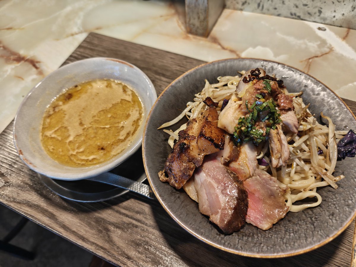 祇羅宮寺暁壱狼つけ麺も激ウマ！！
明日もGoldenなスペシャルラーメン仕込みます🏆