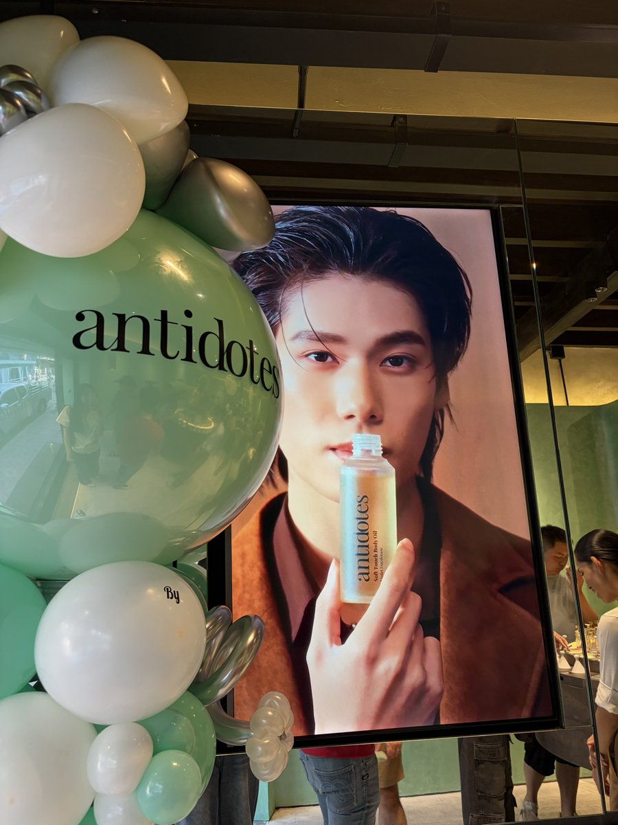 iwishfordaisy's tweet photo. เช็คอิน antidotes ณ ทรงวาด เจอคุณ BA สุดหล่อด้วยแหละ <3

#AntidotesSongwat
#AntidotesXPhuwin #phuwintang https://t.co/fQL2WJODxo
