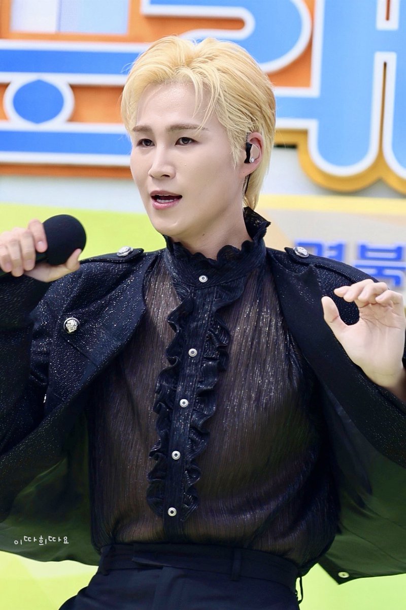 이따희따요 𖥔 ࣪ ᥫ᭡ tweet media