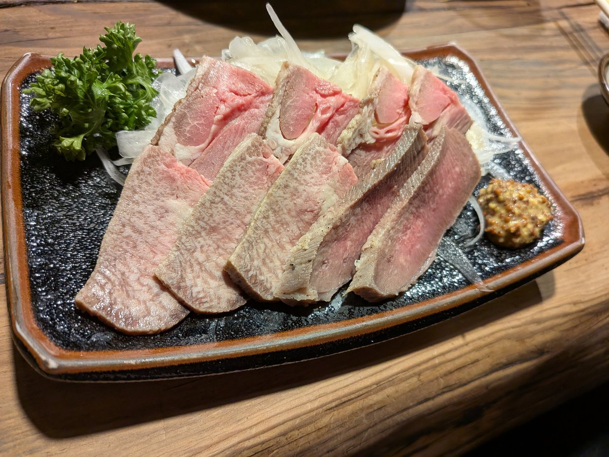 maroponclo's tweet photo. 赤坂から四谷までベスコンみたいに歩いて整えて、たん焼忍へ。
やはりどれも美味しい。これも前乗りしたおかげ。
前回は茄子のお浸しを、今回はブロッコリーのお浸しを覚えたので、家で作ろう。 https://t.co/3GjxzGvbgj