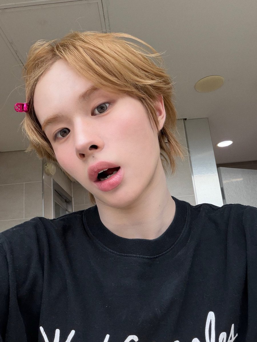 TWS WEVERSE tweet media