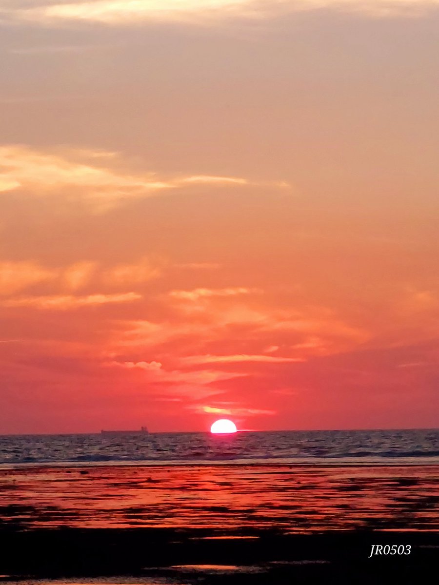 Just_JR0503's tweet photo. #Sunset🌅
#Patar
#Bolinao
#Philippines🇵🇭 https://t.co/4rTpxLzv1J
