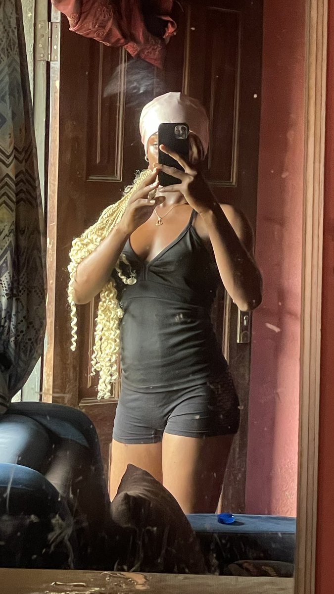 That 5’3 Girl. tweet media