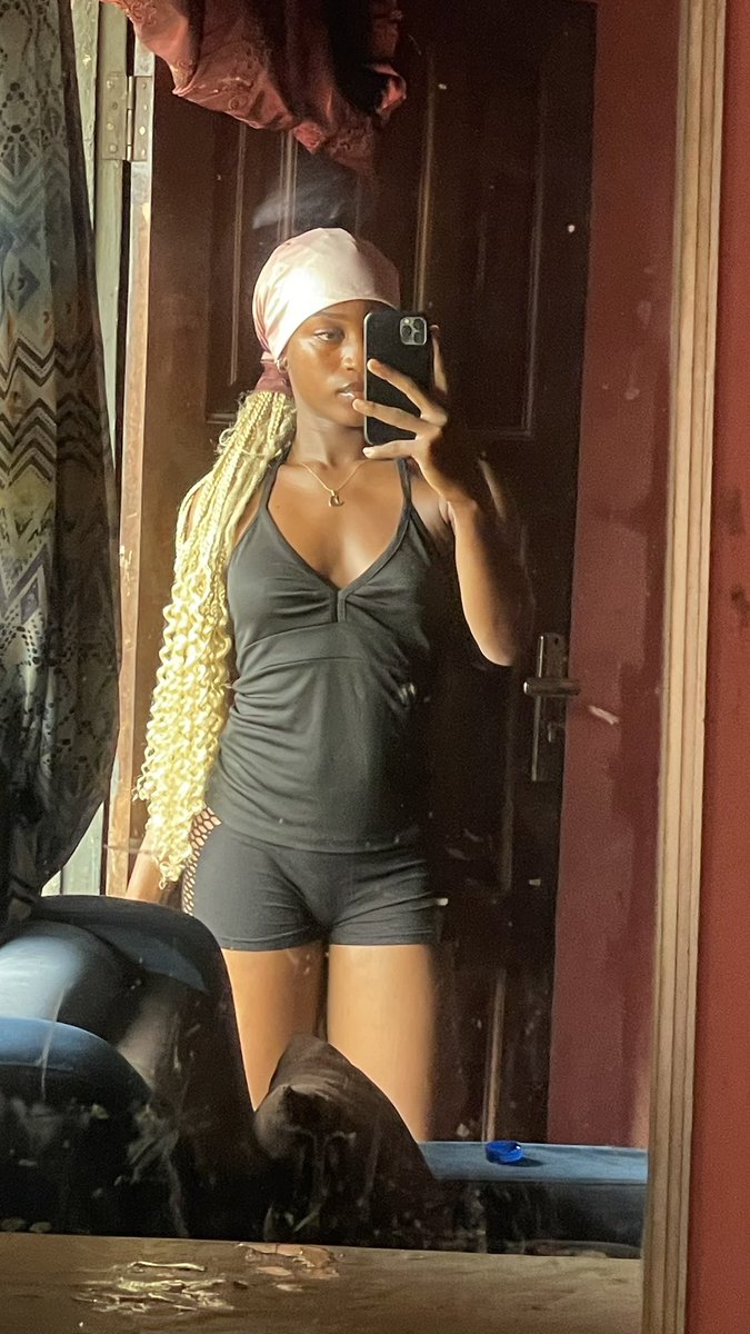 That 5’3 Girl. tweet media