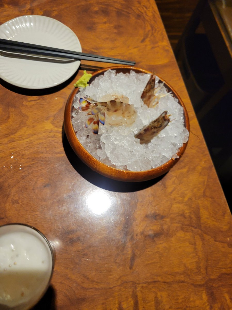 シャラ tweet media