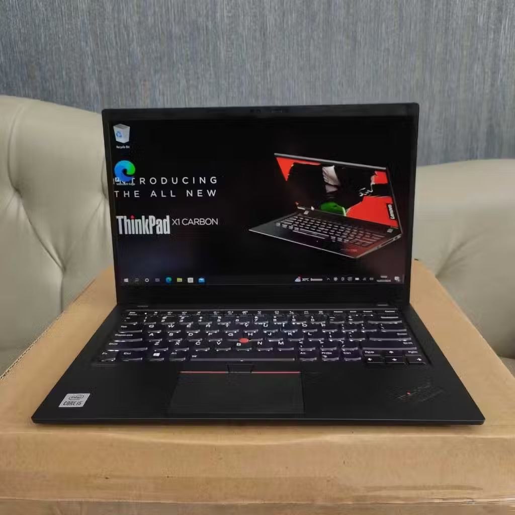 Buku1nspirasiku's tweet image. Laptop Kantor Termurah !!! 

Lenovo Thinkpad X1 Carbon, Core i5 - 8350U, 8/128Gb, #Backlight, Black  
Rp 3.700.000

s.shopee.co.id/2qR5UQL1bF?sha…