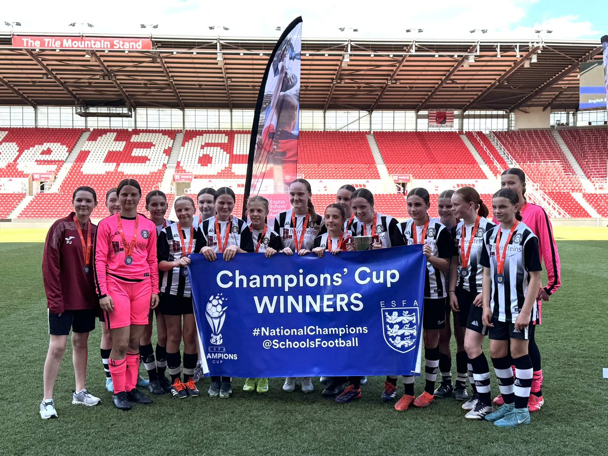 KnowsleySaints's tweet photo. It’s a Bank Holiday bonanza as @KSH_SFA u12s &amp; u13s boys travel to @stokecity for the @SchoolsFootball National Finals.🏟️

Good luck from all the girls - bring those cups back to their spiritual home! 🏆🏆🏆

You can get watch it here with a match pass 📺 https://t.co/m7yikJQXRw https://t.co/PJ6hUZ9wTo