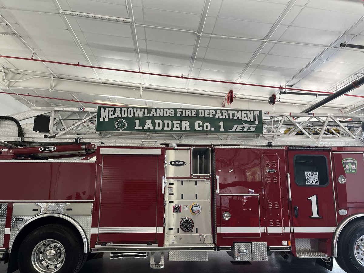 sagolf1564's tweet photo. @GregRenoff I work at a fire truck manufacturer and this truck is going to NJ next week https://t.co/0aAMpZhWiT
