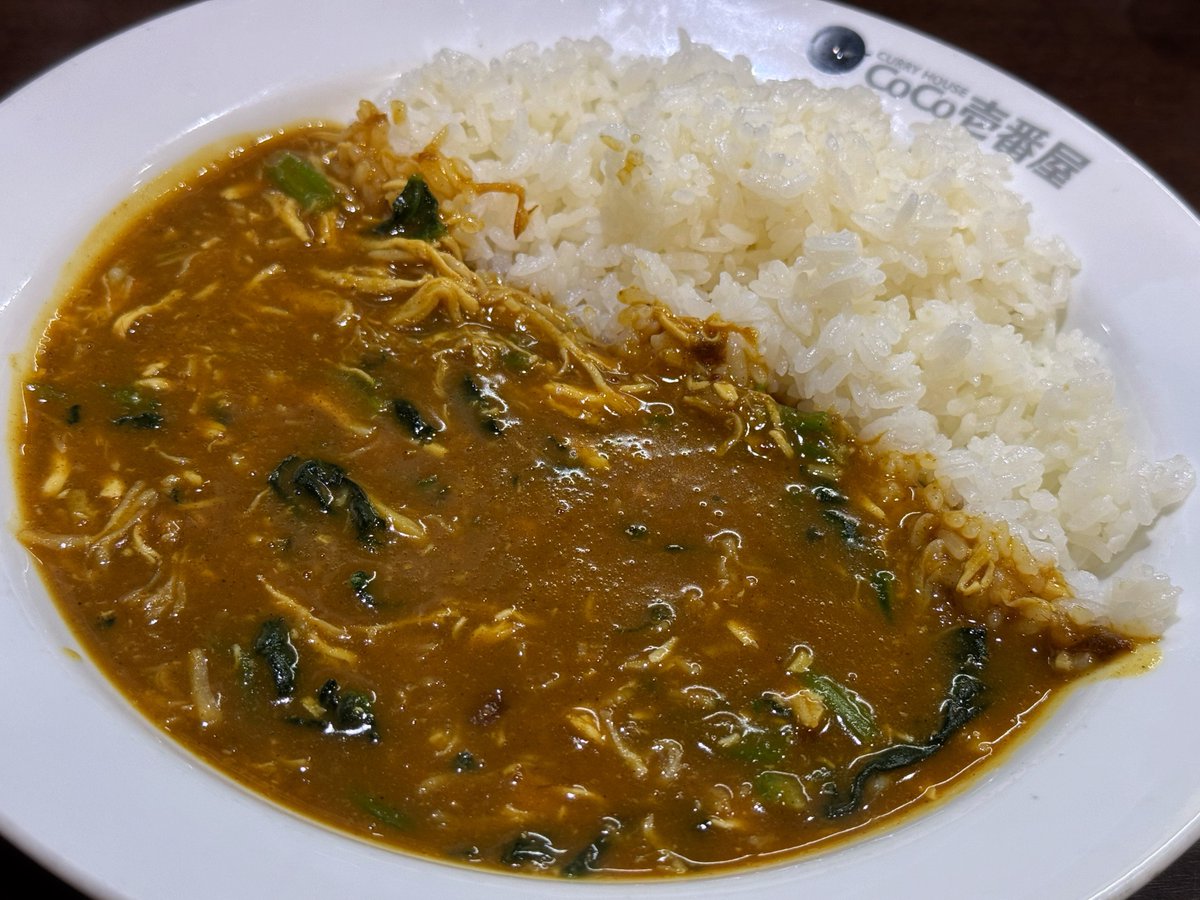 ココイチでスバルのごちそうカレーうめうめ
ノーマルからご飯を250g→200g、辛さを甘口→辛さ1に変更して最後にとび辛スパイスをちょい足ししようとしたらたくさん出ちゃったので辛さマシマシになったけど美味しくいただけましたよ
#ココイチホロライブ店
#スバなで見守り中
