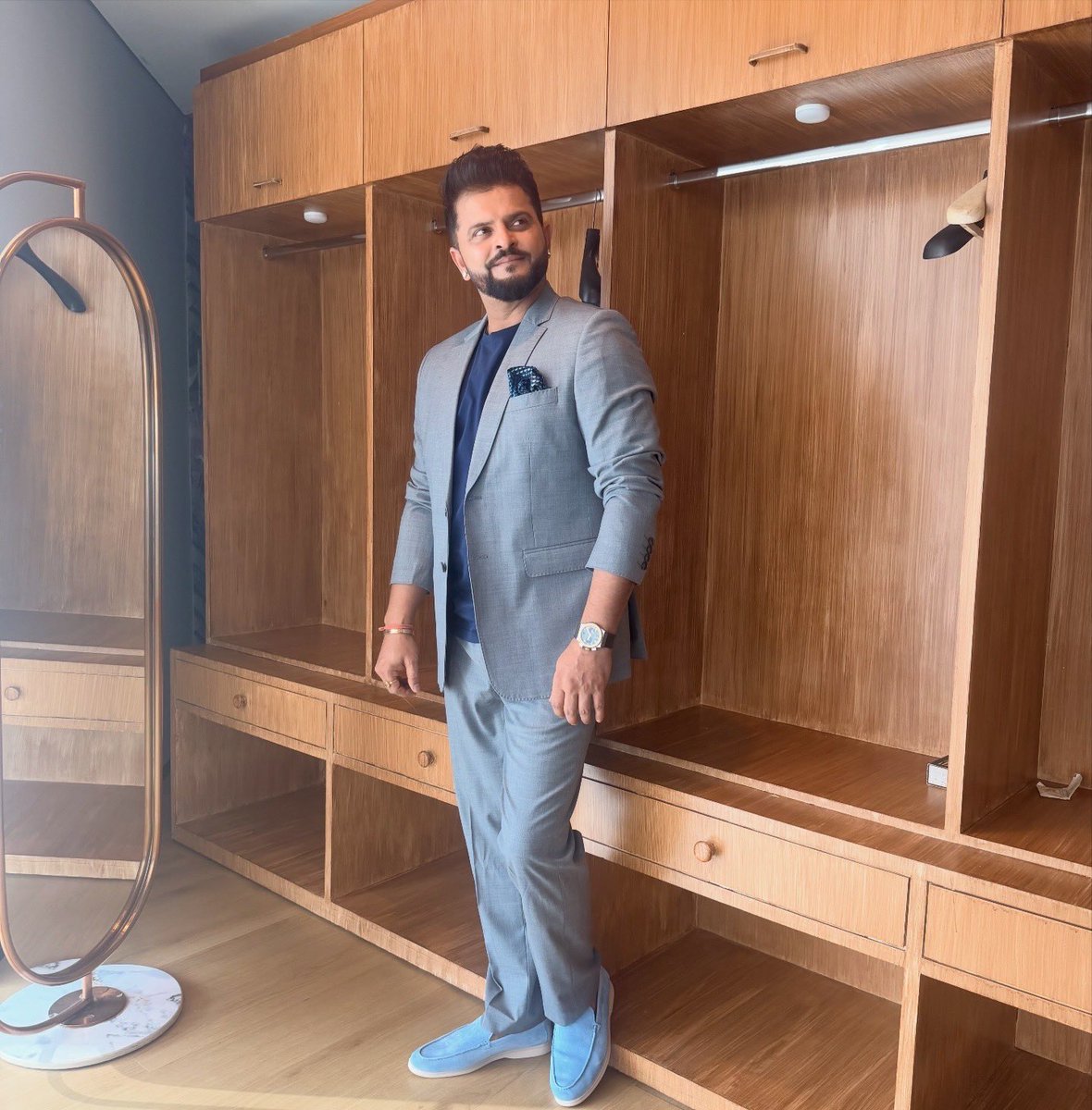ImRaina's tweet photo. 🏏👀🎥 https://t.co/rJ2ieLCmEo