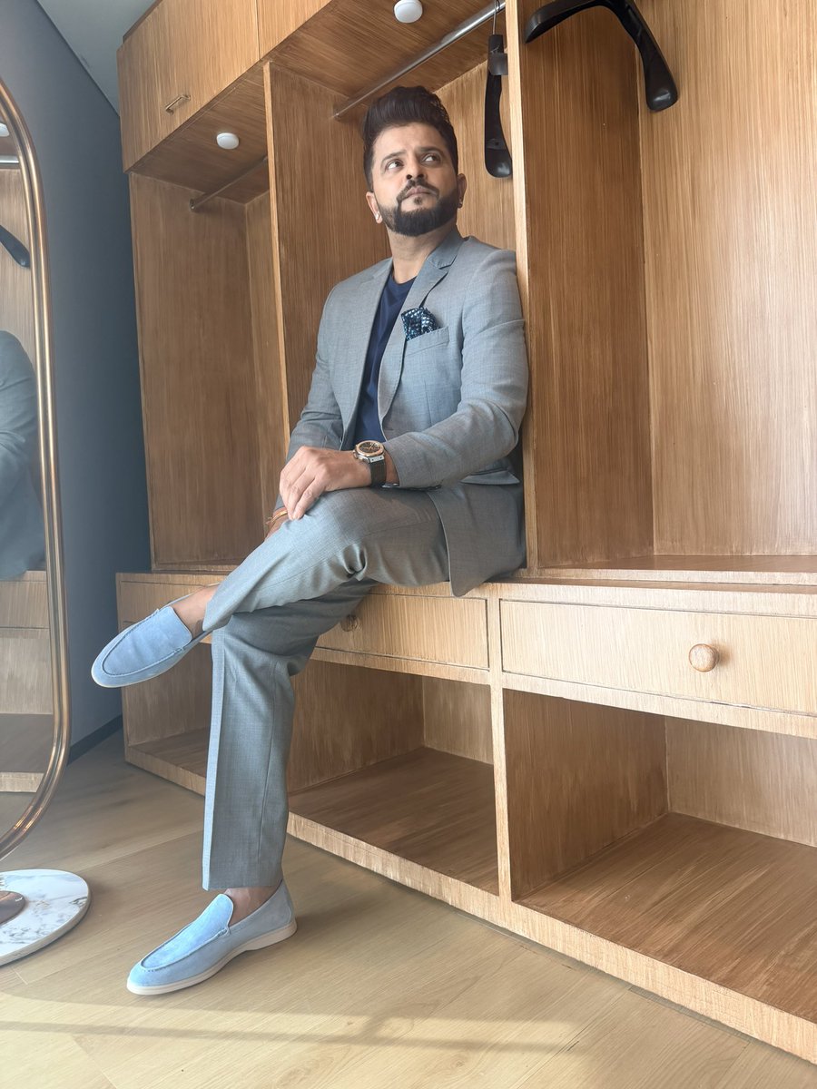 ImRaina's tweet photo. 🏏👀🎥 https://t.co/rJ2ieLCmEo