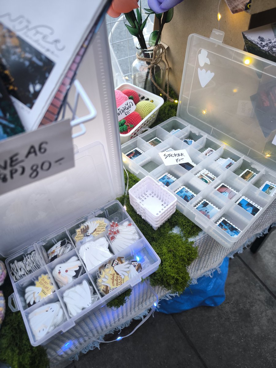 1_gallary's tweet photo. วันนี้มาเจอกันได้ที่ #BangkokArtWalk2026
📌 ถนนจักรพรรดิพงษ์
มา 2 วัน 2-3 พค. 
ตั้งแต่สี่โมงเย็นถึงสี่ทุ่มค่ะ
แวะมาเจอกันได้นะคะ https://t.co/166c6y76tJ