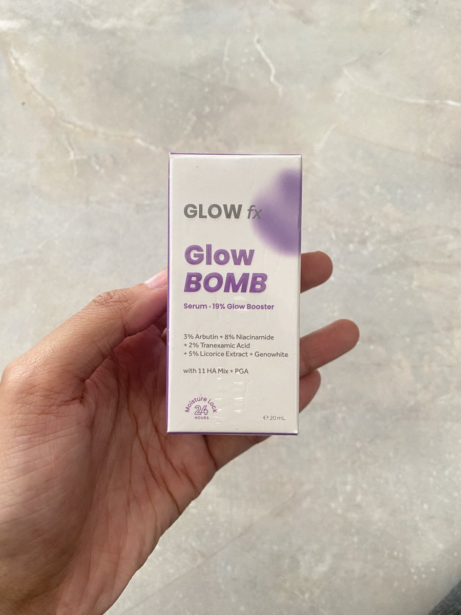 preemelly's tweet image. WTS GLOW FX Glow Bomb Serum 20ml Twinpack 19% Brightening Power (New Segel‼️)

1️⃣EXP 12/2027
2️⃣Mash Segel Baru

 💰55k

#glowfx #glowbomb #serum #serumviral #jualskincare #skincare #brightening #niacinamide #alphaarbutin #preloved #moist