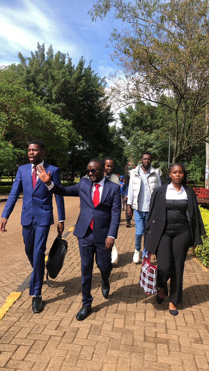 Wafunya's tweet photo. Mr. President https://t.co/obeTErpT96
