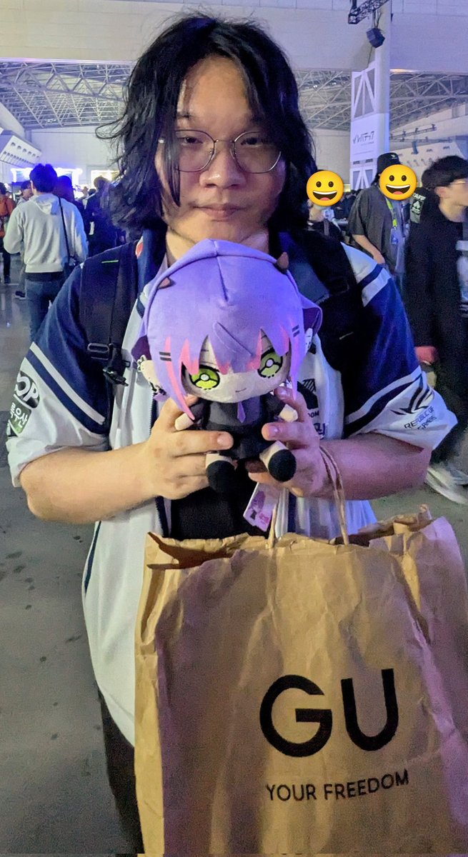 ざふぃ👾🍑🥟 tweet media