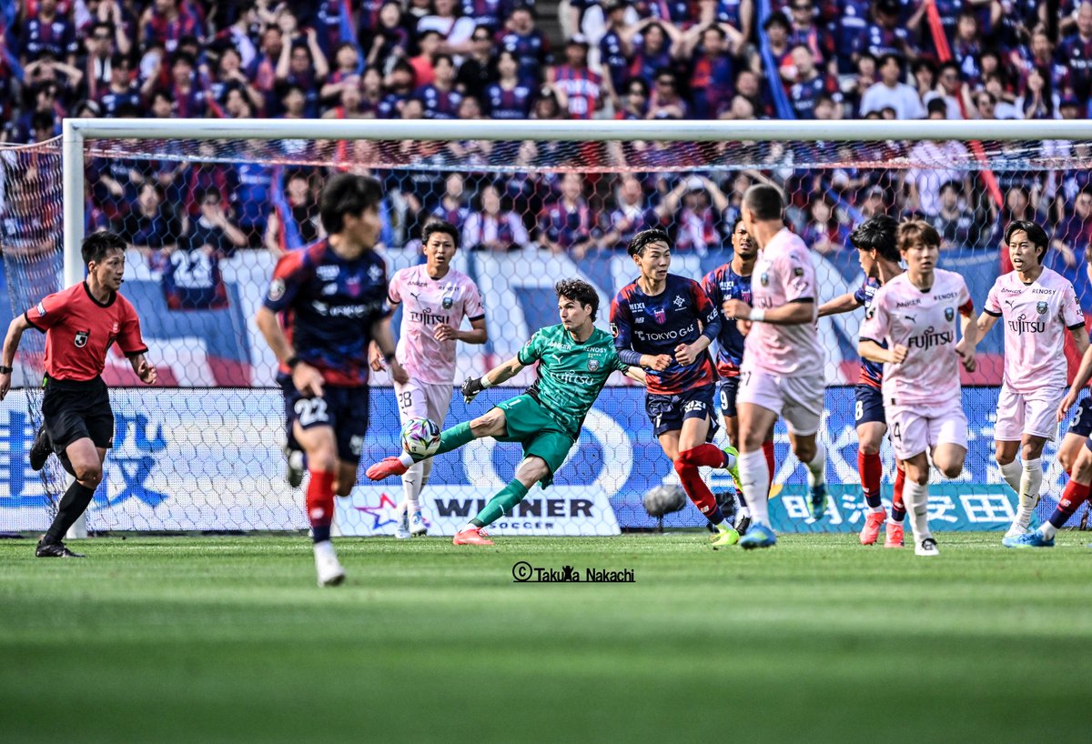 城とサッカーの編集者兼記者兼カメラマン tweet media