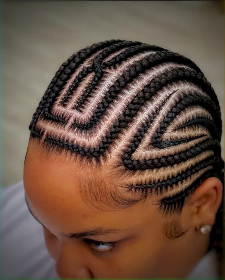 LMunane's tweet photo. Pourquoi tous les hommes aiment ces tresses plus que les perruques? https://t.co/y71FUYNIuE
