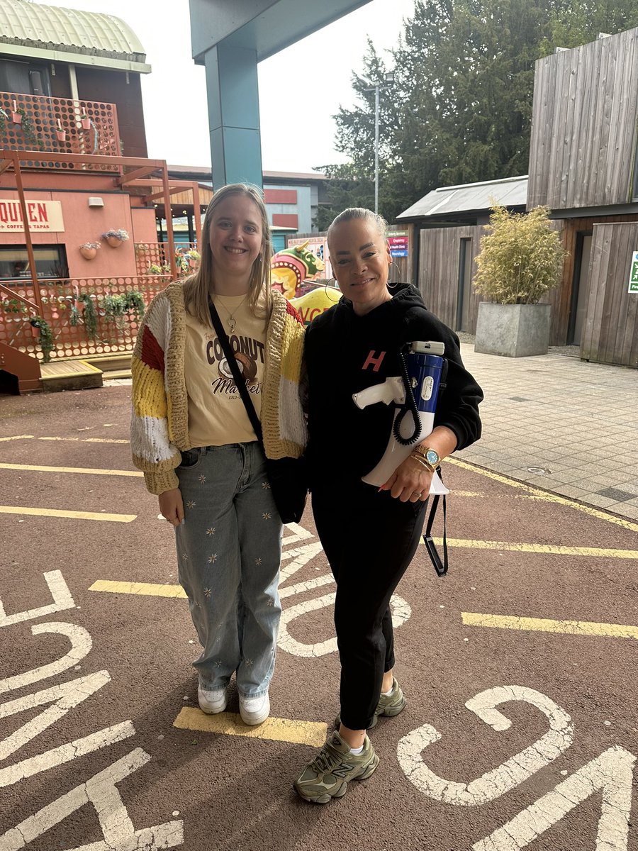 Jenbells_'s tweet photo. Just had the most fun morning ever at the Hollyoaks Set Tour https://t.co/LnMeM41fH5