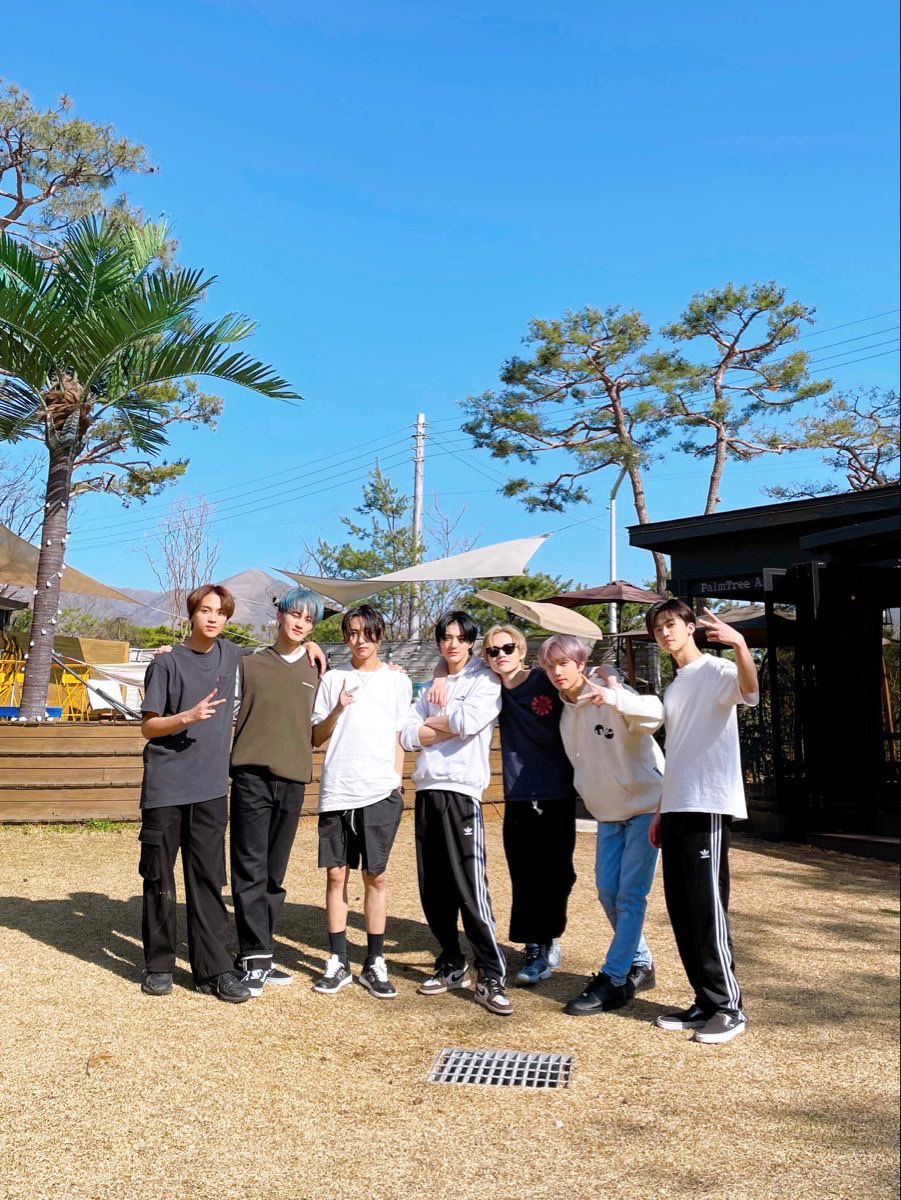쬬 tweet media