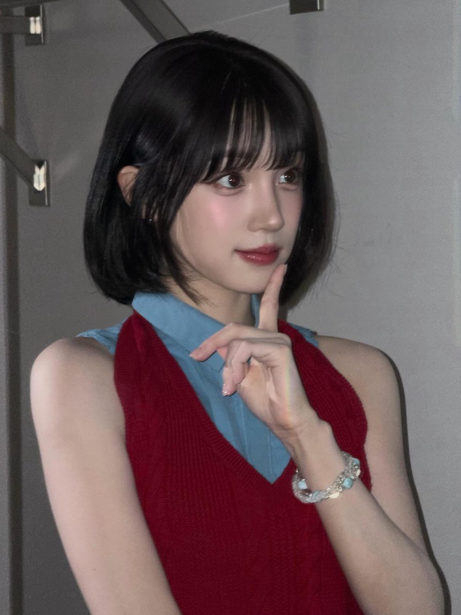 러뷰우 tweet media