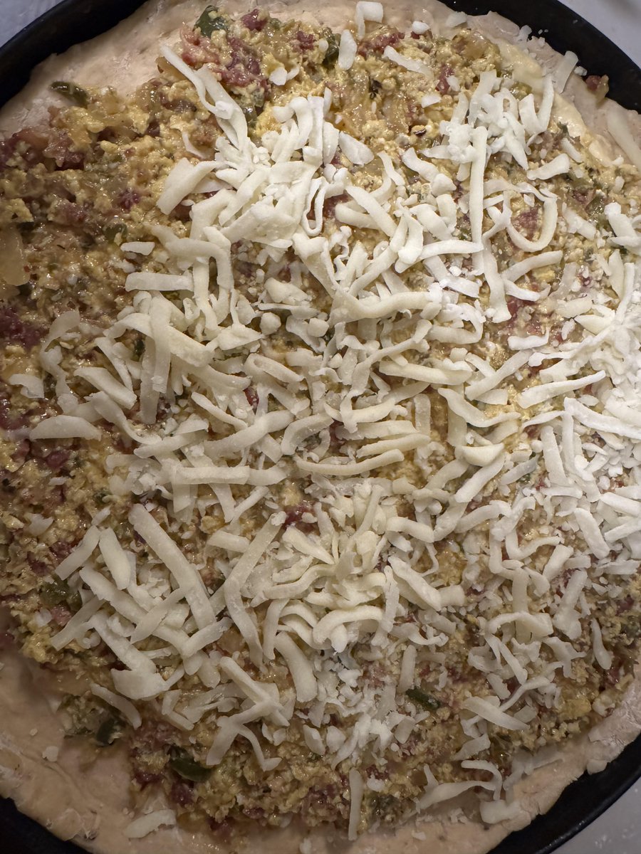 gaascloud's tweet image. 🚨 BREAKFAST EMERGENCY! 🚨 Seriously, stop what you’re doing and look at THIS. Crispy crust, gooey cheese, and all the savory goodness you could dream of. 🤤 This breakfast pizza is a game changer! 🍕 #breakfastpizza #pizzalover #breakfastgoals #comfortfood #pizza #GaaSCloud