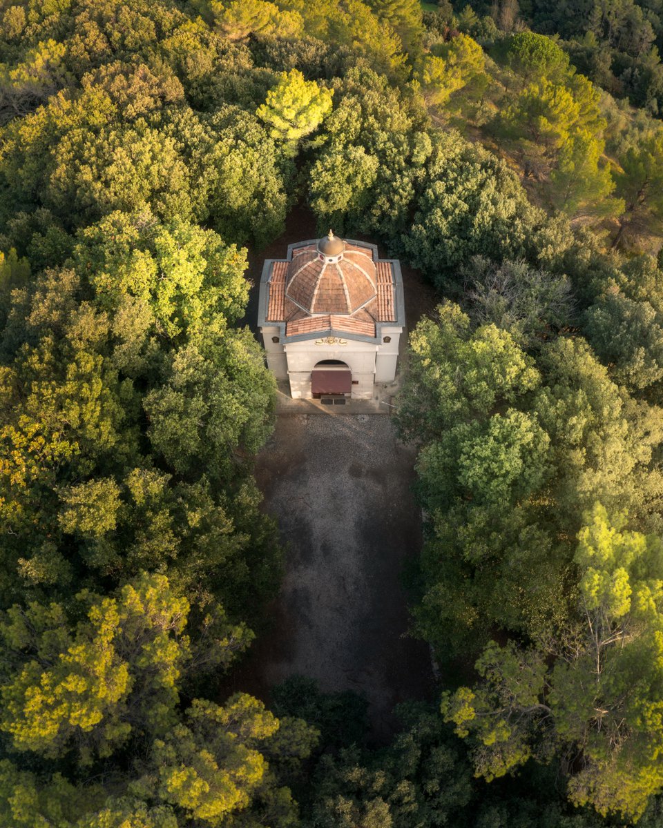 VisitTuscanyITA's tweet photo. Libera la mente e respira la bellezza: fai un viaggio tra #meditazione e #biodiversità a #SantaLuce, immerso nella Costa degli Etruschi, al confine con le @TerrediPisa: https://t.co/XSbpTvGiak

@Costa__Etruschi 
@gugiamba https://t.co/lpyZxUsFfr