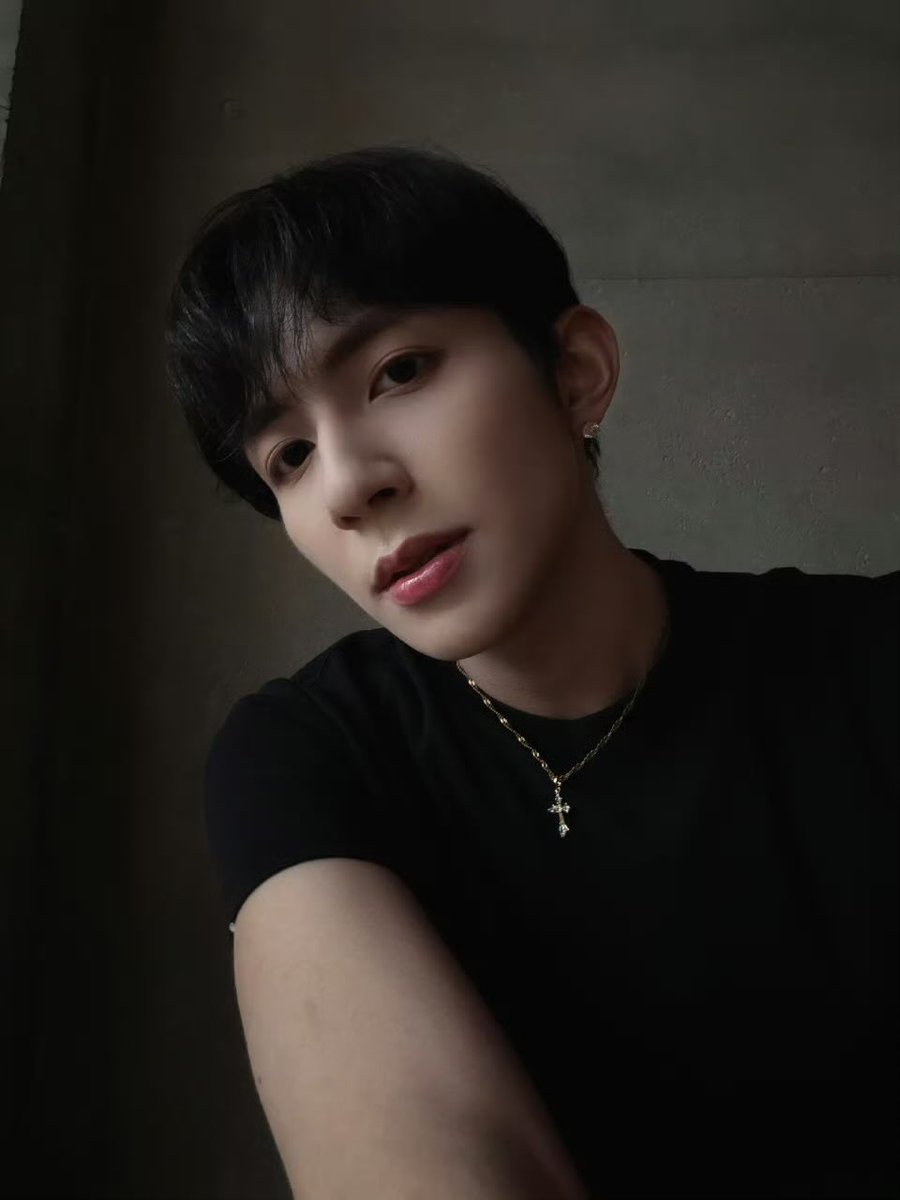 dongdong_th's tweet photo. [📷] DongDong’s Weibo &amp; IG Update

{02052026}
[1]
วันแรงงาน(1 พ.ค)ที่ผ่านมา ทุกคนไปเที่ยวไหนกันครับ~🥸
Weibo :
🔗 https://t.co/WCK2laXNmw

#DONGDONG #RaceBace_DONGDONG 
#DongJiexiang #东诘翔 #RaceBace #RGB_Plan https://t.co/Pu7c8A0zlH