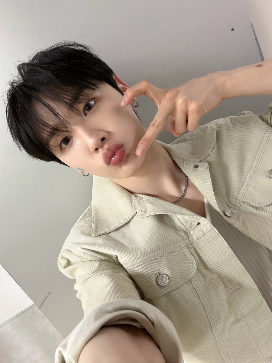 AB6IX JAPAN OFFICIAL tweet media