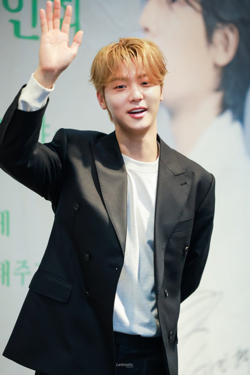 𝙇𝙚𝙞𝙩𝙢𝙤𝙩𝙞𝙫. 라이트모티프 tweet media
