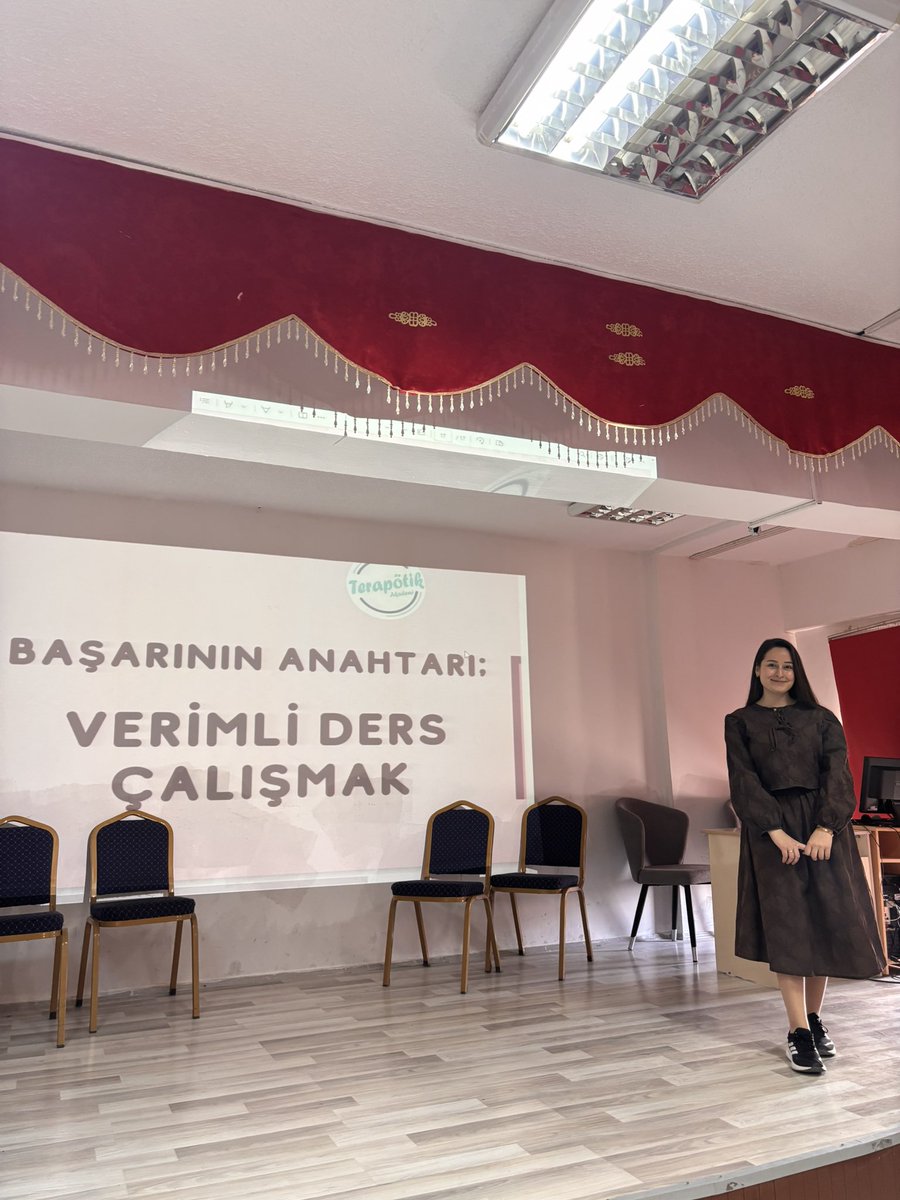 ttsosyalblmler's tweet photo. 11. sınıf öğrencilerimizle “Matematik Nasıl Çalışılmalı ve Verimli Ders Çalışma Yöntemleri” konulu seminerimizi gerçekleştirdik.
Bu süreçte öğrencilerimize;
✔️ Doğru çalışma teknikleri
✔️ TYT &amp; AYT matematik stratejileri
hakkında önemli bilgiler aktarıldı
@agrimem 
@agri_mem_arge https://t.co/zaQaBJCMPL