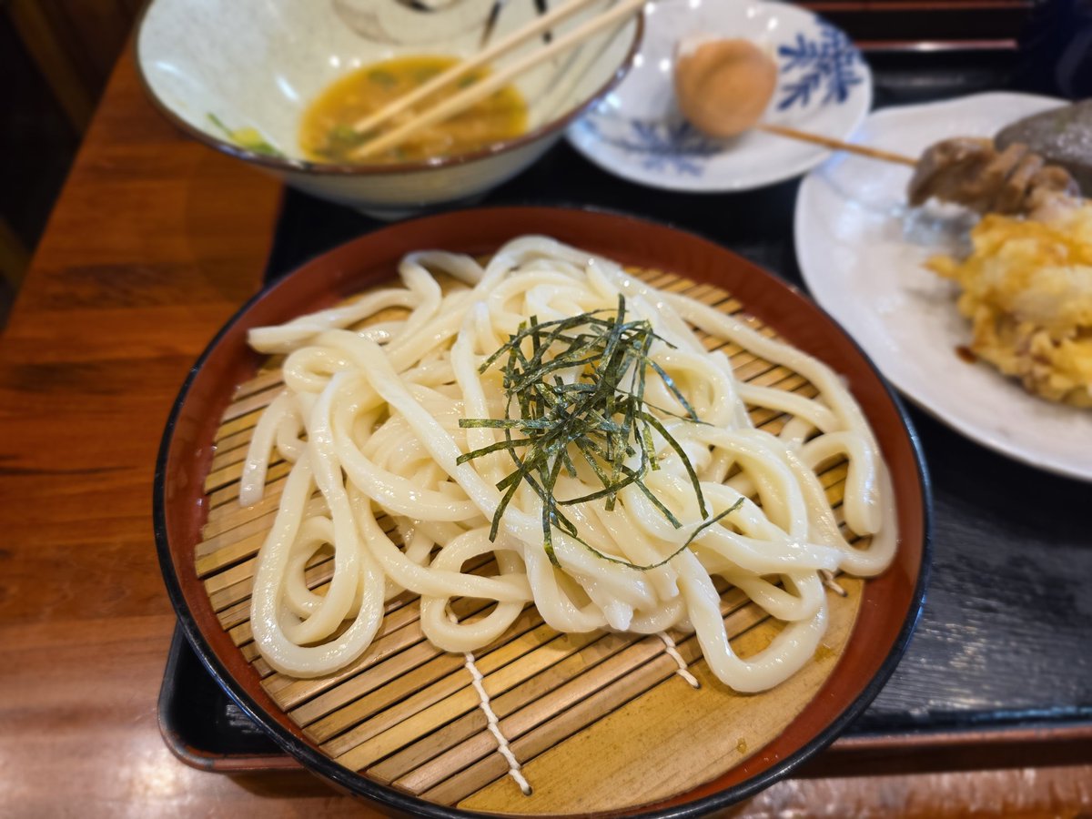 memmeP's tweet photo. ���川県うどん強かったわ、、、コーヒーはイマイチだったな、、 https://t.co/Mlskg47Psp