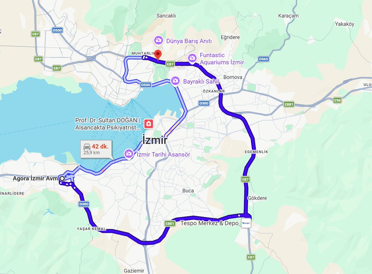 Ücretli olacağı iddia edilen İzmir Çevre Yolu, aynı zamanda şehir dışına çıkan bütünü otoyollara bağlanan yol.

Hem şehir içi seyahat için, hem şehir dışına seyahat için kullanması mecbur olan bir yolun özelleştirileceği konuşuluyor.
